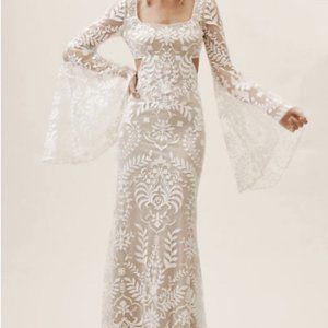 Elegant Mermaid Lace Bridal Gown